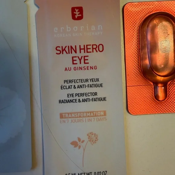 Erborian “Winter Survival Kit” Pink Cosmetic Bag with Skincare Samples - Picture 5 of 8